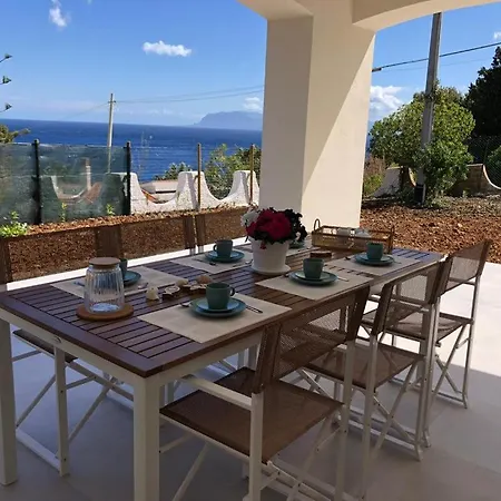 Fiorenza 2, A Scopello Villa *